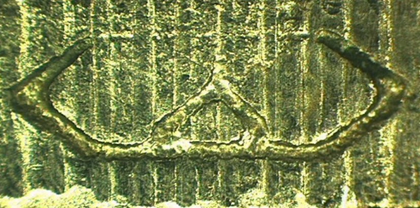 fehlerhafte Adlerdarstellung im geriffelten Münzrand